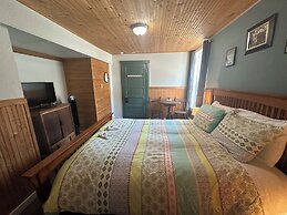 Historic Hotel Bayview