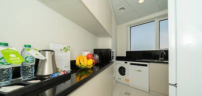 Carson Elegant Living in One Bedroom