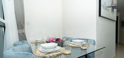 Carson Elegant Living in One Bedroom