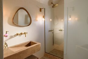 LF Suites & Villas