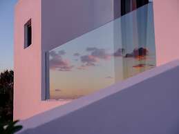 LF Suites & Villas