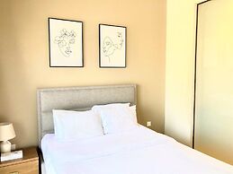 Amazing Studio With Balcony in Park View Dubai