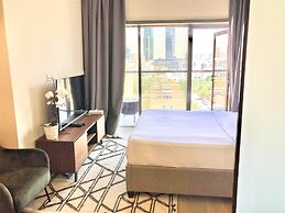 Amazing Studio With Balcony in Park View Dubai