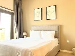 Amazing Studio With Balcony in Park View Dubai