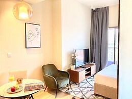 Amazing Studio With Balcony in Park View Dubai
