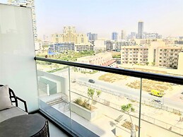 Amazing Living With Balcony - Park View JVC