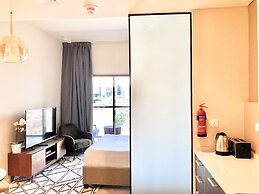 Amazing Living With Balcony - Park View JVC