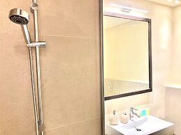 Amazing Living With Balcony - Park View JVC