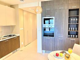 Amazing Living With Balcony - Park View JVC