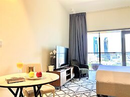 Amazing Living With Balcony - Park View JVC