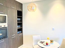 Amazing Living With Balcony - Park View JVC