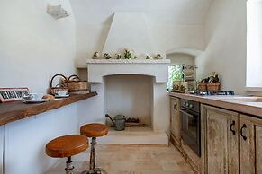 Tenuta Diciassetteconi Trulli With Pool