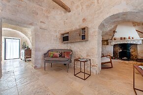 Tenuta Diciassetteconi Trulli With Pool