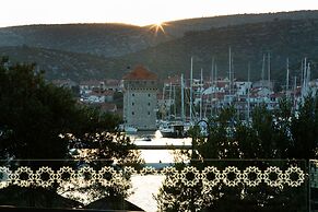 Marinus Beach Hotel