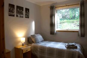 Lovely 3 Bedroom Bungalow Located in Drummore
