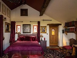 1 Bed Cottage - Sleeps 3 - Garden - Parking - Wifi
