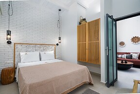 Funtuki Seaside Apartments