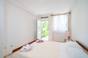 Apartments Zarac