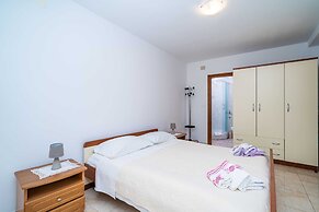 Apartments Zarac