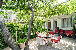 Apartments Zarac
