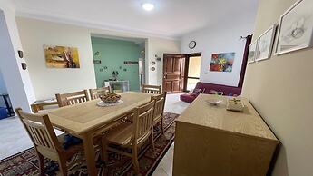 Remarkable 2-bed Cottage