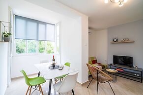 Apartment Ding Dong