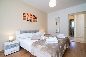 Apartment Ding Dong