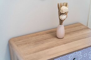 Apartment Ding Dong