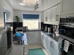 Stunning Two Bedroom Cottage in Honley