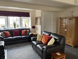 Stunning Two Bedroom Cottage in Honley