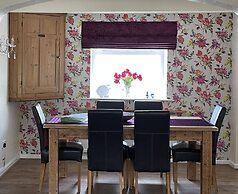 Stunning Two Bedroom Cottage in Honley