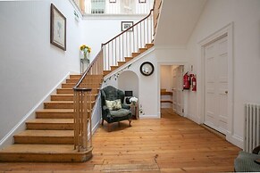 Cortes House