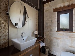 Villa Peacock with Spa Facilities