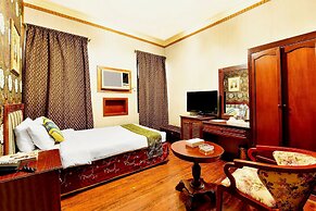 OYO 125 Moon Plaza Hotel