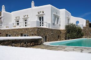 Villa Super Three