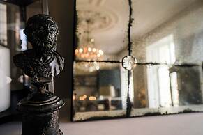Regency House
