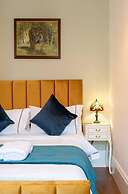 Beachfront Escape & Wow Sea Views, Luxury Retreat