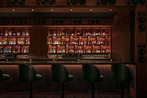 Moxy Brooklyn Williamsburg