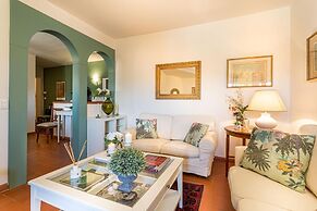 Casa Baino in Lucca With 2 Bedrooms and 1 Bathrooms