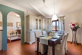 Casa Baino in Lucca With 2 Bedrooms and 1 Bathrooms