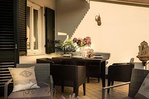 Casa Raffa in Lucca With 2 Bedrooms and 2 Bathrooms