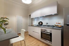 Casa Betta in Lucca With 2 Bedrooms and 2 Bathrooms