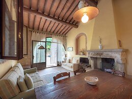 Apartment in Chianti With Pool ID 450