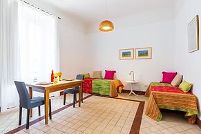 Lopez 20 - a Big Family Apartment