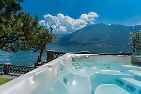 Villa Bianca - Front Lake Pool
