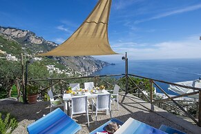 Casa Punta Paradiso - Romantic Seaside Retreat