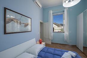 Casa Punta Paradiso - Romantic Seaside Retreat