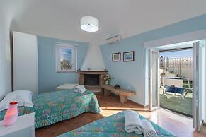 Casa Punta Paradiso - Romantic Seaside Retreat