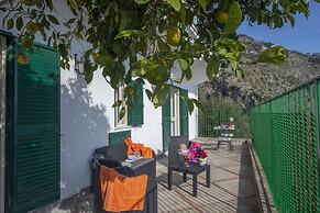 Casa Cetrangolo - Panoramic House a few Steps From the sea