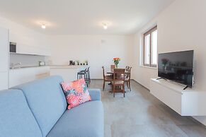 C0-e569-lbag97b2 - Dream Lake Apartment 2
